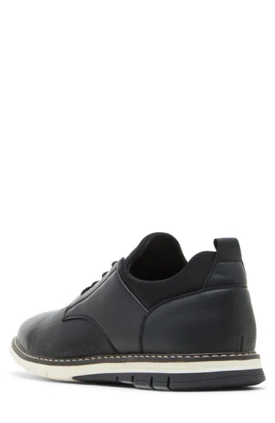 Steve Madden Lochlan Derby In Black