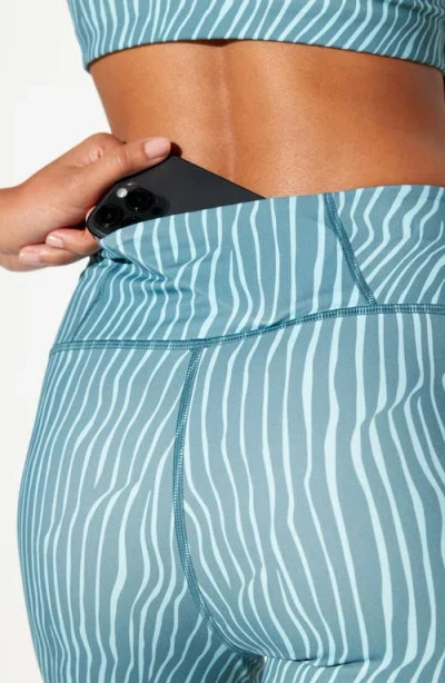 Spiritual Gangster Making Waves Lotus Leggings In Multi