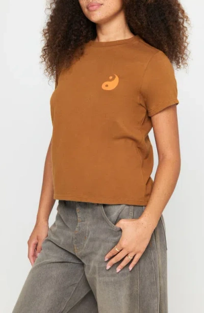 Spiritual Gangster Yin & Yang Lila Graphic T-shirt In Brown