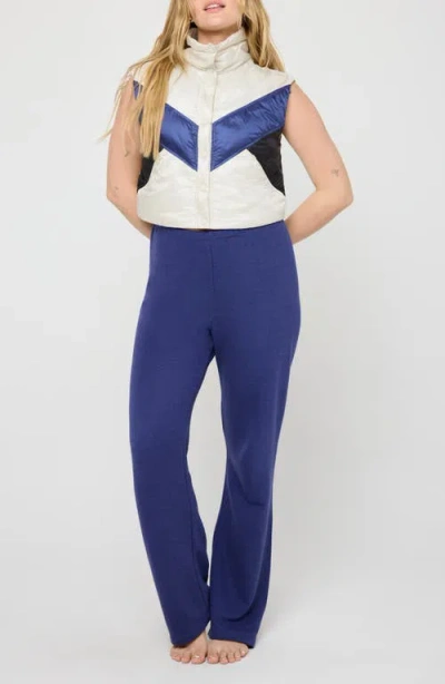 Spiritual Gangster Scout Puffer Vest In White