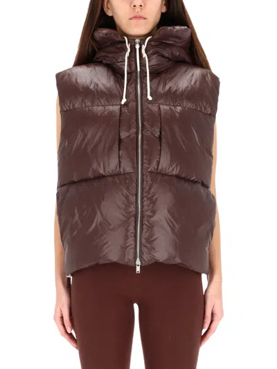 Jil Sander Glossy Quilted Sleeveless Padded Vest In Brown