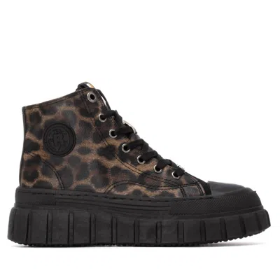 Xti Women's Refresh Ankle Booties In Camel In Brown