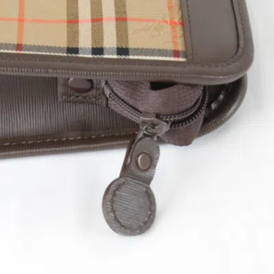 Pre-owned Burberry Beige Canvas Leather Clutch Bag () In Sand