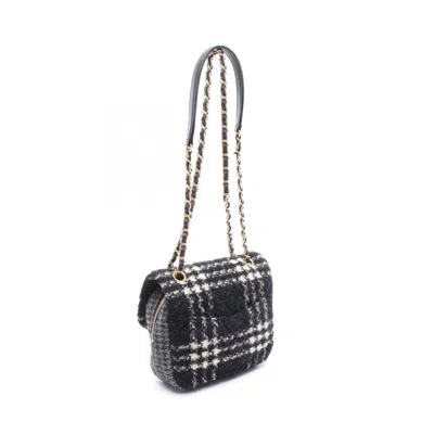 Pre-owned Chanel Black Gray White Fabric Wool Shoulder Bag ()