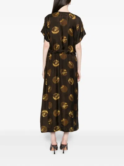Uma Wang Oversized Midi Dress Graphic Print In Brown