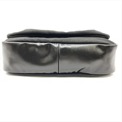 Pre-owned Chanel Black Shoulder Bag ()