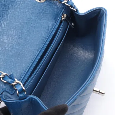 Pre-owned Chanel Blue Grained Calfskin Shoulder Bag ()