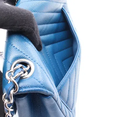 Pre-owned Chanel Blue Grained Calfskin Shoulder Bag ()
