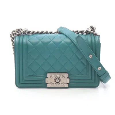 Pre-owned Chanel Boy  Green Leather Shoulder Bag ()