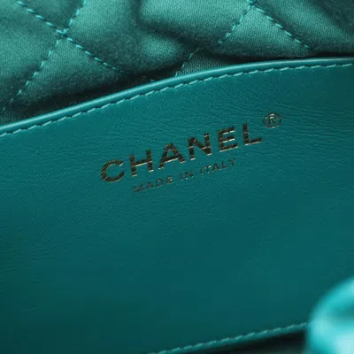 Pre-owned Chanel Green Leather Shoulder Bag ()