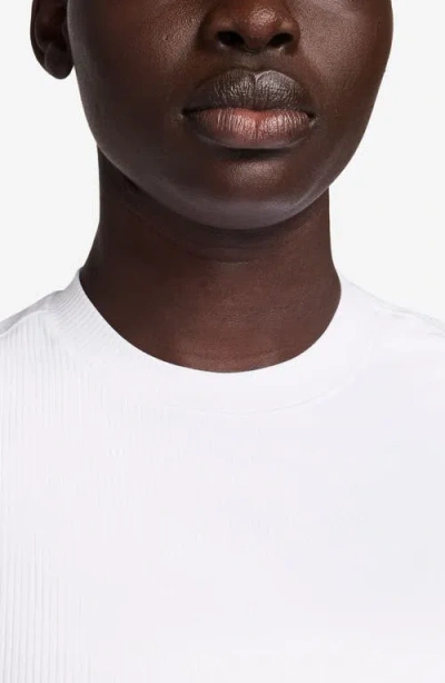 Nike Zenvy Dri-fit Rib T-shirt In Neutral