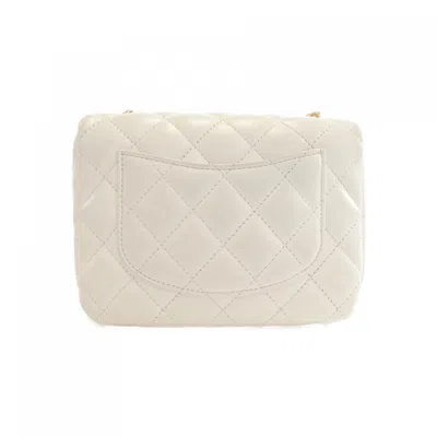 Pre-owned Chanel White Leather Shoulder Bag ()