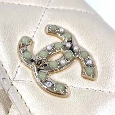 Pre-owned Chanel White Leather Wallet (tri-fold) ()