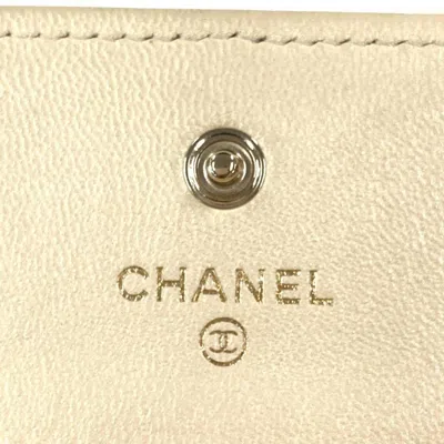 Pre-owned Chanel White Leather Wallet (tri-fold) ()