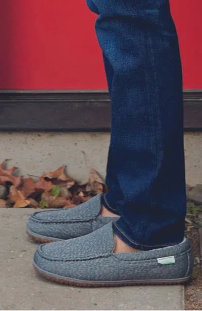 Minnetonka Elm Slipper In Multi