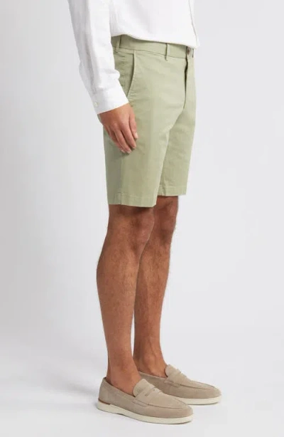 Scott Barber Microsanded Cotton Stretch Twill Shorts In Green
