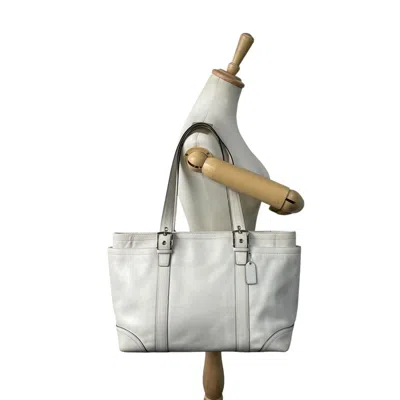 Pre-owned Coach White Leather Tote Bag ()