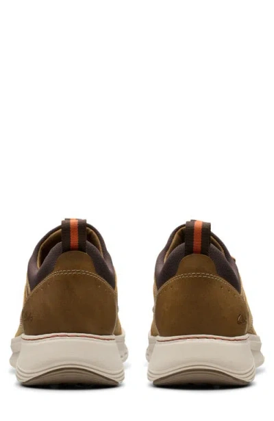 Clarks Motion Trek Ez In Brown