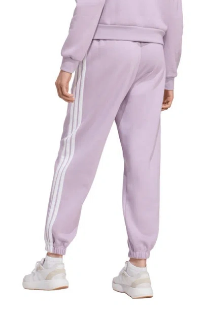 Adidas Originals Adidas 3-stripes Fleece Sweatpants In White