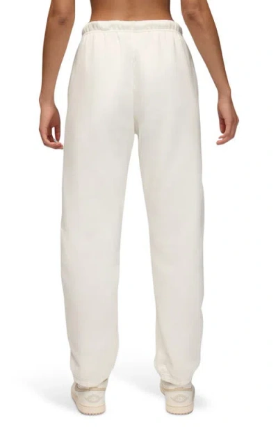 Jordan Women's  Brooklyn Fleece Realtree Pants In White