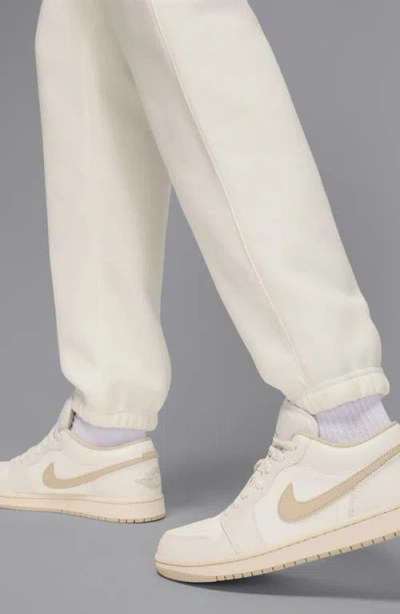 Jordan Women's  Brooklyn Fleece Realtree Pants In White