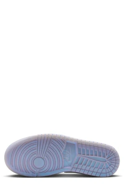 Jordan Women's Air  1 Low Se Shoes In Blue