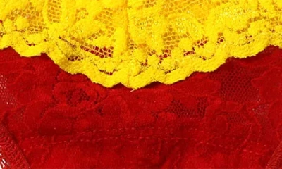 Hanky Panky Signature Lace Low Rise Thong In Gold