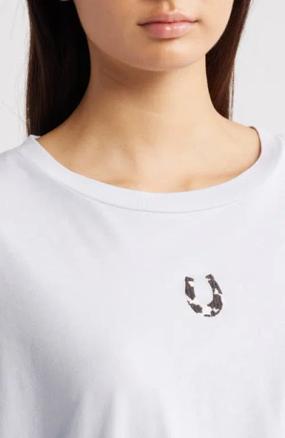 Daydreamer Cow Horseshoe Meet Crop Cotton Graphic T-shirt In White