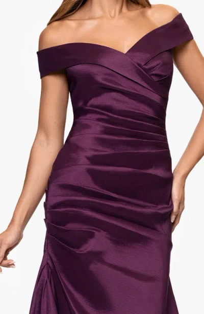 Xscape Evenings Off The Shoulder Taffeta Sheath Gown In Purple
