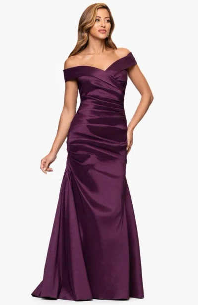 Xscape Evenings Off The Shoulder Taffeta Sheath Gown In Purple