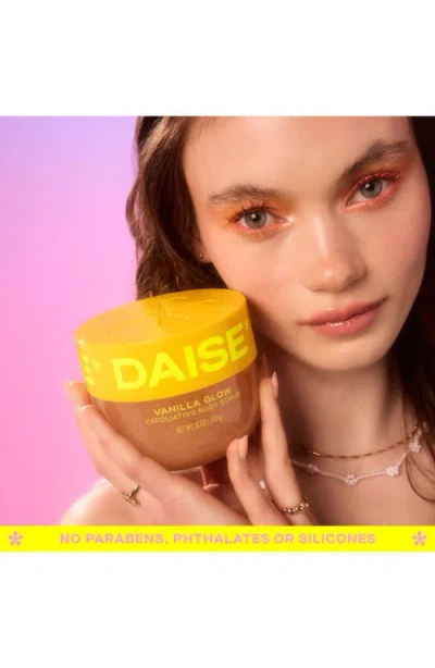 Daise Exfoliating Body Scrub In White