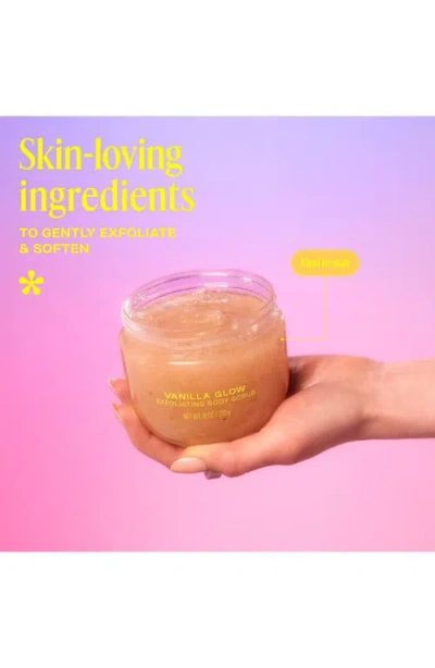 Daise Exfoliating Body Scrub In White