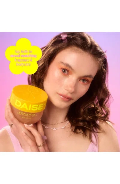 Daise Exfoliating Body Scrub In White