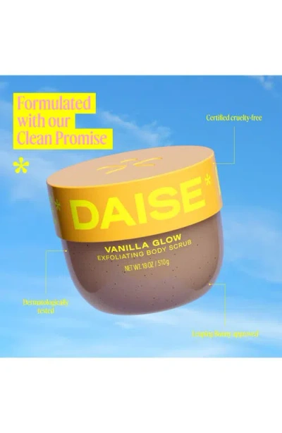Daise Exfoliating Body Scrub In White