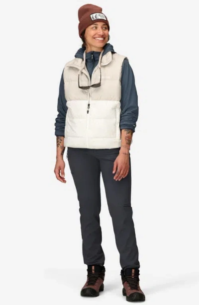 Marmot Guides 700 Fill Power Down Water Repellent Vest In White