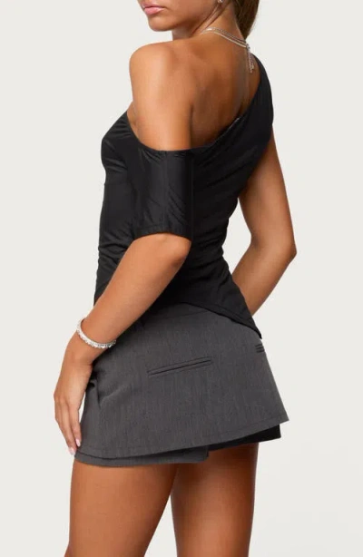 Edikted Katana Asymmetric Off Shoulder Top In Black