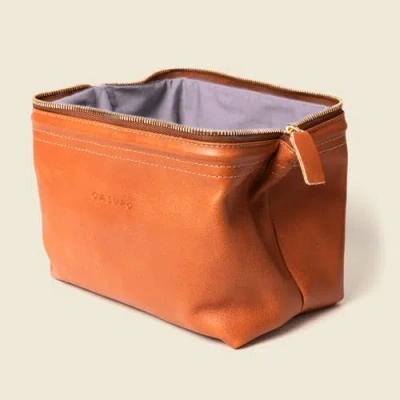 Casupo Leather Toiletry Bag In Brown