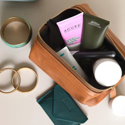 Casupo Leather Toiletry Bag In Brown