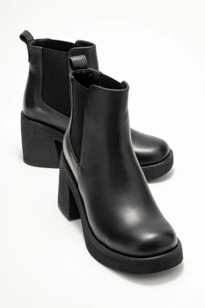 Forever & Always Shoes Lysa Leather Platform Boot In Black