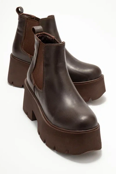 Forever & Always Shoes Clen Leather Platform Chelsea Boot In Brown