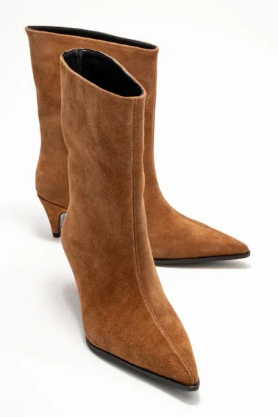 Forever & Always Shoes Aleo Leather Pointed Toe Boot In Brown