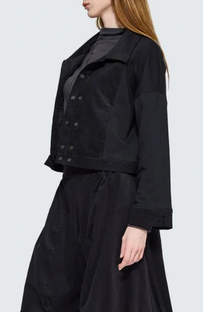 Luukaa Umbra Cropped Structured Jacket In Black