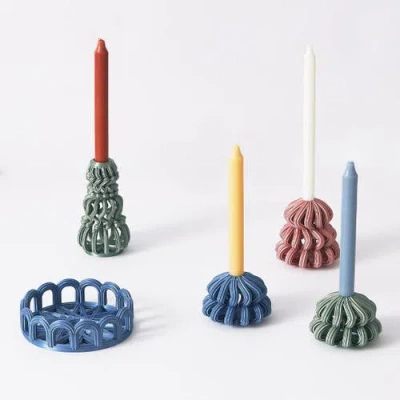 Form & Seek Frosting Basket In Multi