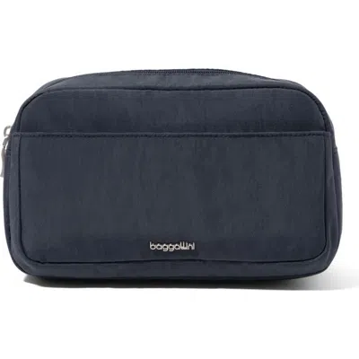 Baggallini Pocket Cosmetic Bag With Brush Organization In Black