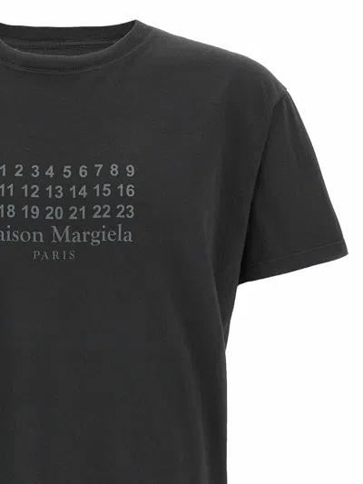 Maison Margiela Numeric Signature Mm6 T-shirt Black In Black