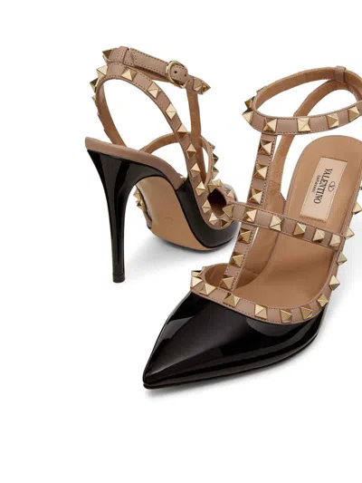 Valentino Garavani Valentino Rockstud Caged 100 Patent Pump In Black