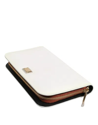 Pre-owned Dolce & Gabbana White Leather Logo Plaque Zip Around Continental Women's Wallet ()
