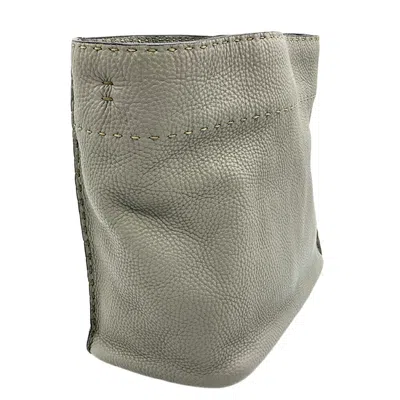 Pre-owned Fendi Selleria Gray Leather Shoulder Bag ()