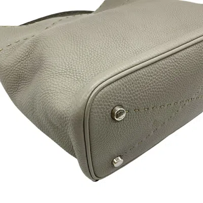 Pre-owned Fendi Selleria Gray Leather Shoulder Bag ()