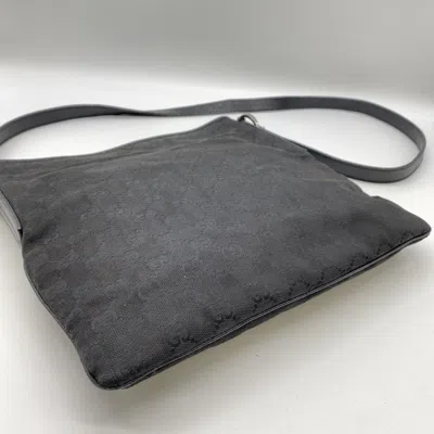 Pre-owned Gucci Black Gg Canvas Shoulder Bag ()